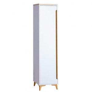 Skapis ar plauktiem Gappa 02